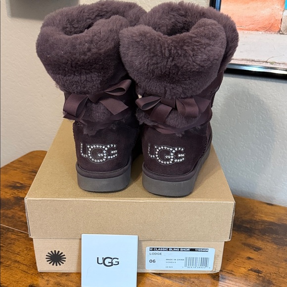 UGG Shoes - UGG ** Limited Edition ** Classic Bling in Lodge Size 6
